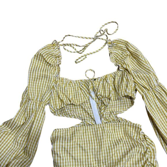 Prettylittlething Chartreuse Gingham Cut Out Ruched Bodycon Puff Sleeve Dress - Picture 5 of 8